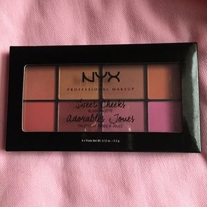 NYX BLUSH PALETTE